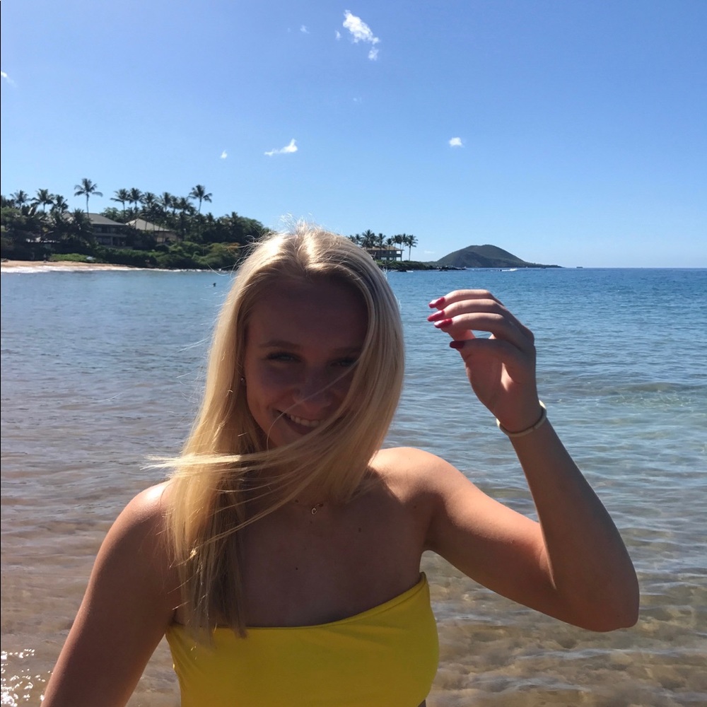 Meet your Posher, Casey